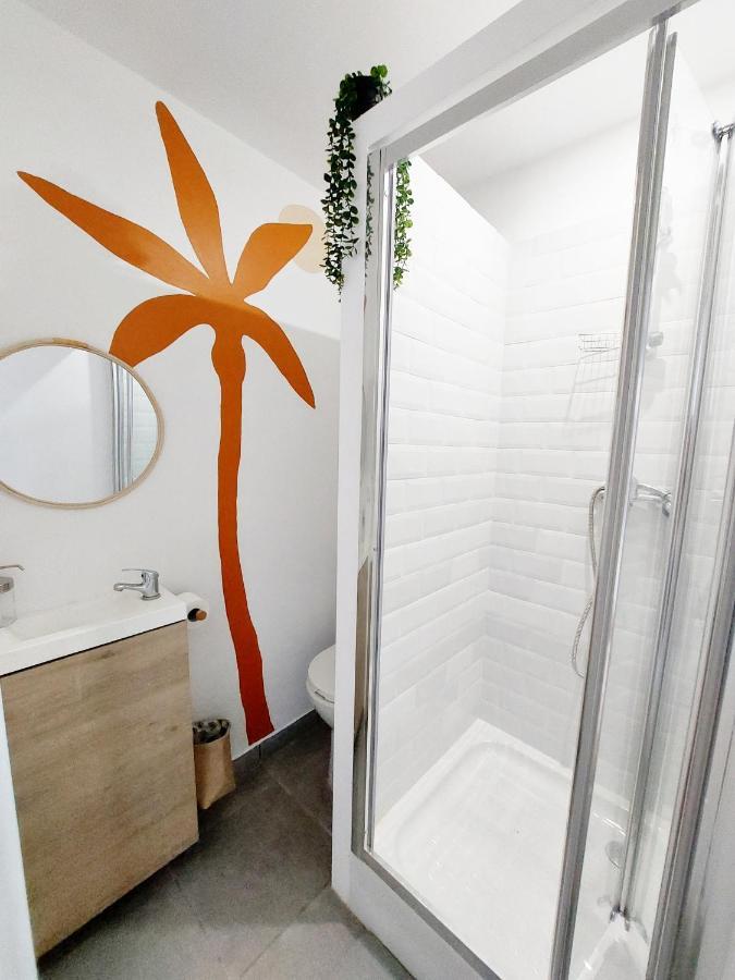 Coast - Utopy Hostel Биарриц Экстерьер фото